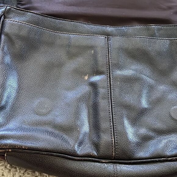 Black Rivet Leather Cross Body Messenger Laptop Bag Distressed Adjustable Strap - Picture 15 of 16